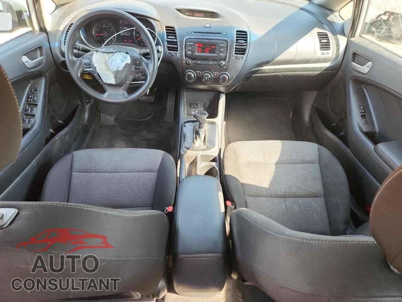 KIA FORTE 2017 - 3KPFK4A75HE039659