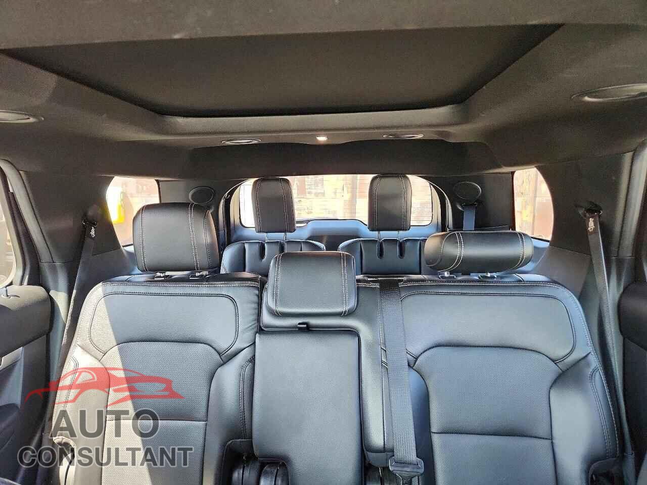 FORD EXPLORER 2018 - 1FM5K7F86JGB44243