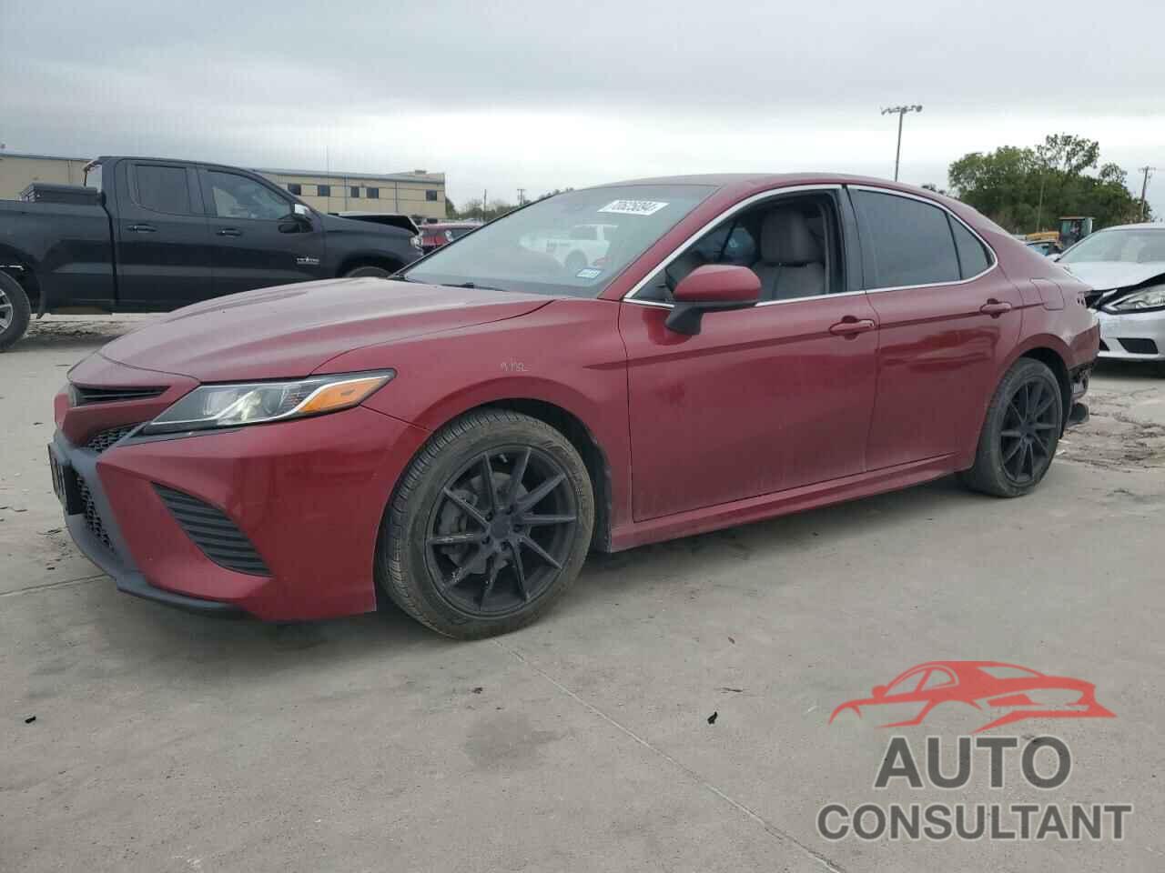 TOYOTA CAMRY 2018 - 4T1B11HK7JU671866