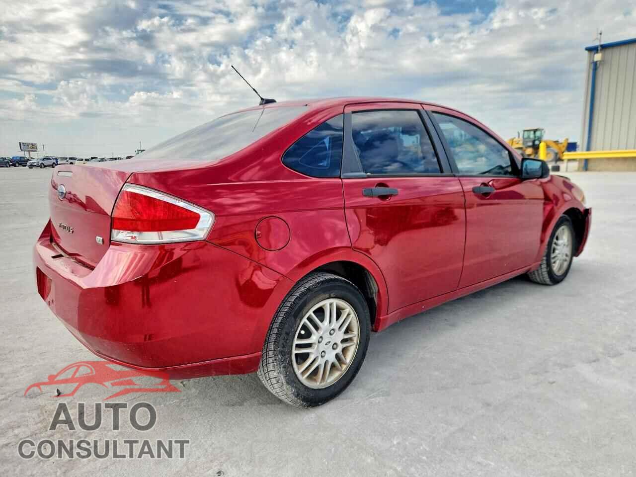 FORD FOCUS 2011 - 1FAHP3FN5BW142045