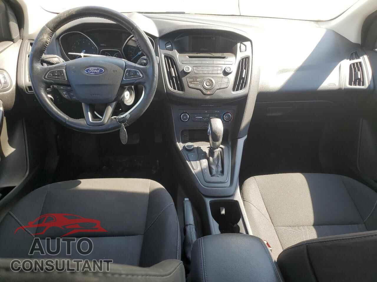 FORD FOCUS 2017 - 1FADP3F2XHL250417