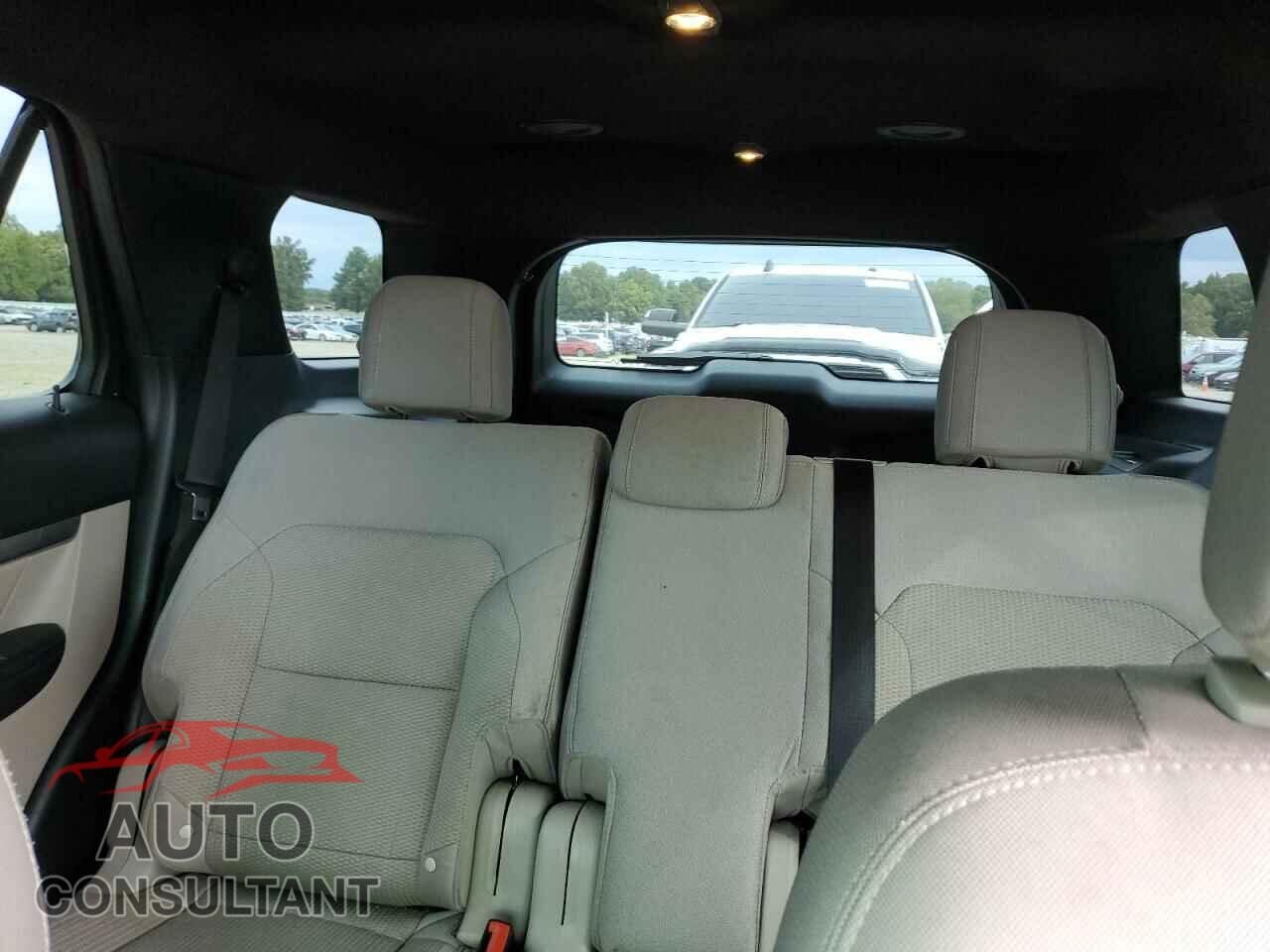 FORD EXPLORER 2018 - 1FM5K7D86JGB97043