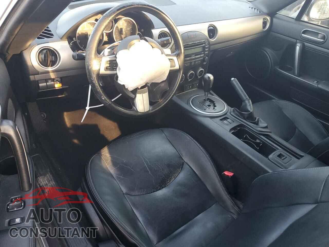 MAZDA MX5 2011 - JM1NC2NF5B0217648