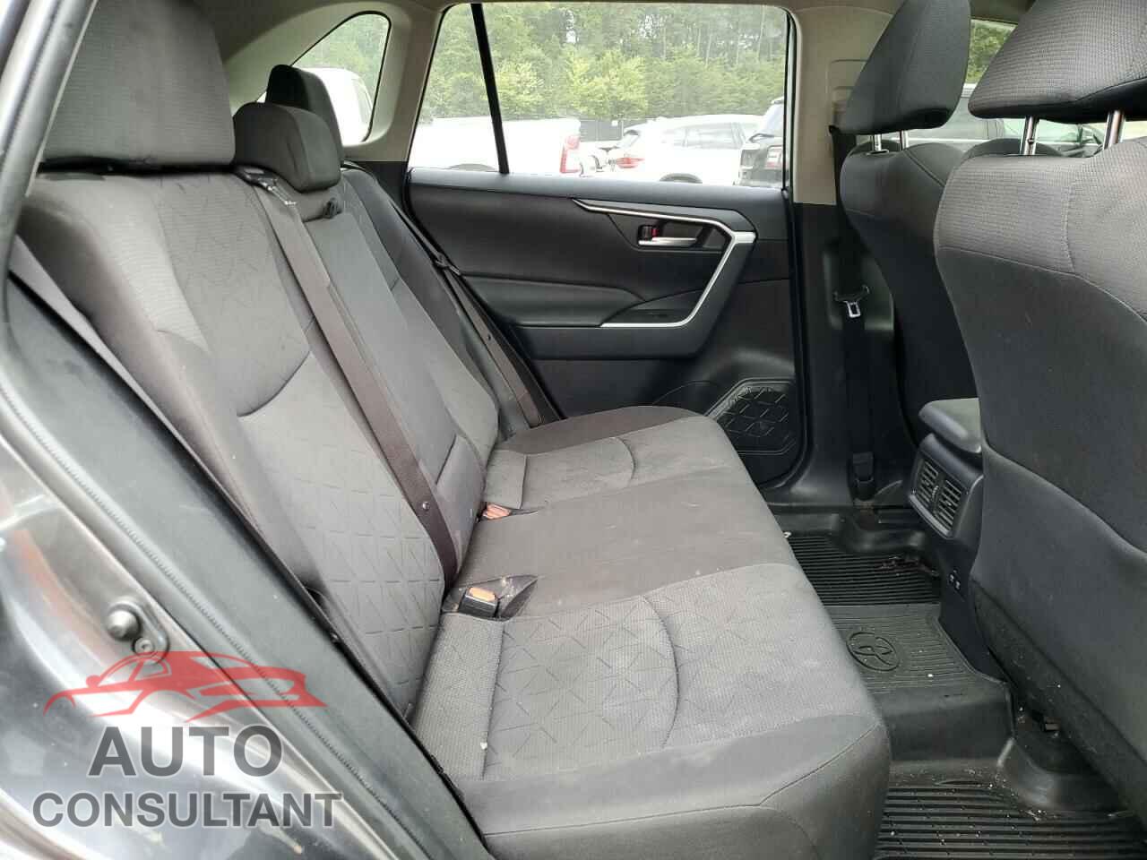 TOYOTA RAV4 2019 - JTMP1RFVXKD014812