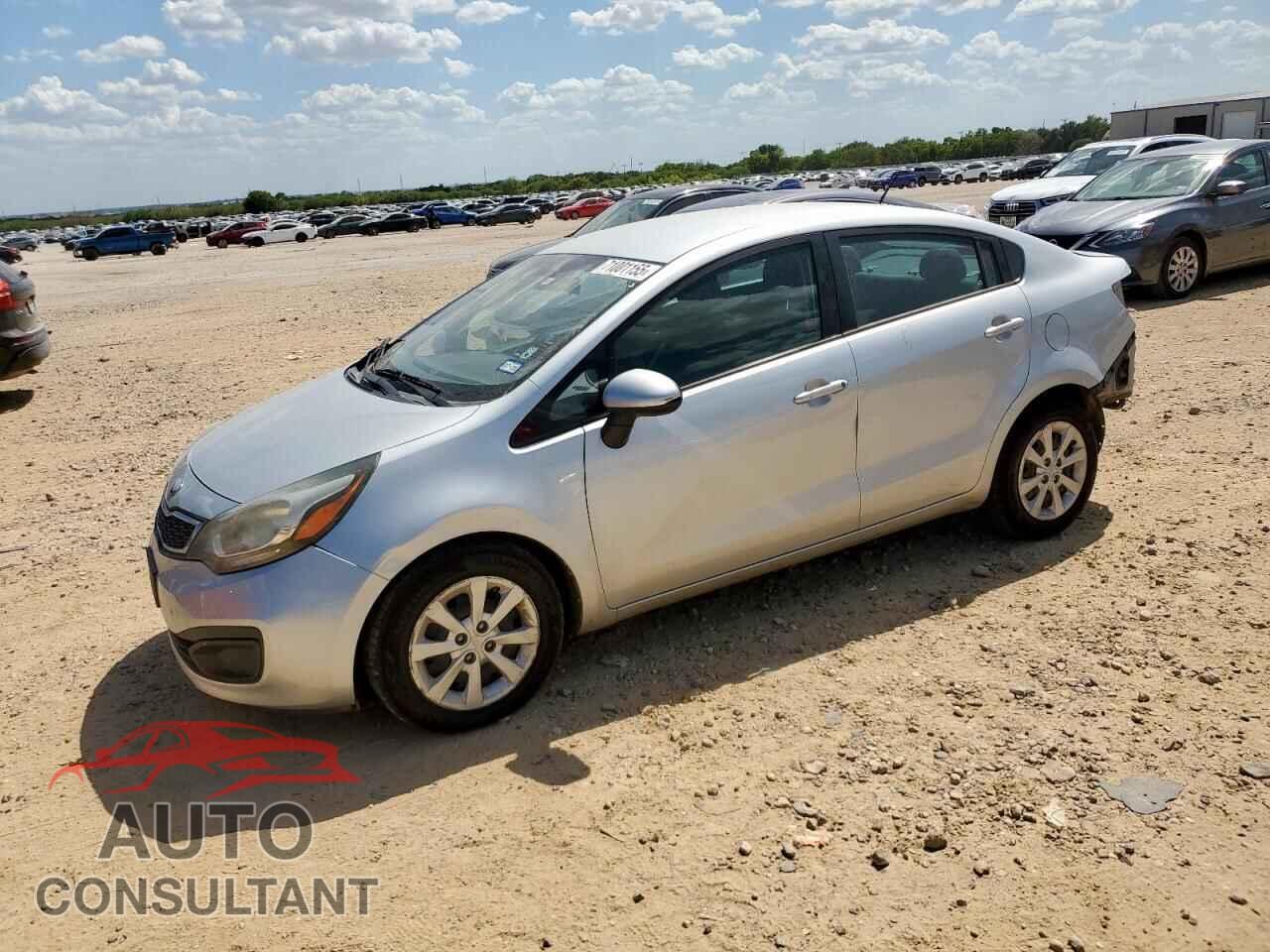 KIA RIO 2013 - KNADN4A3XD6245942