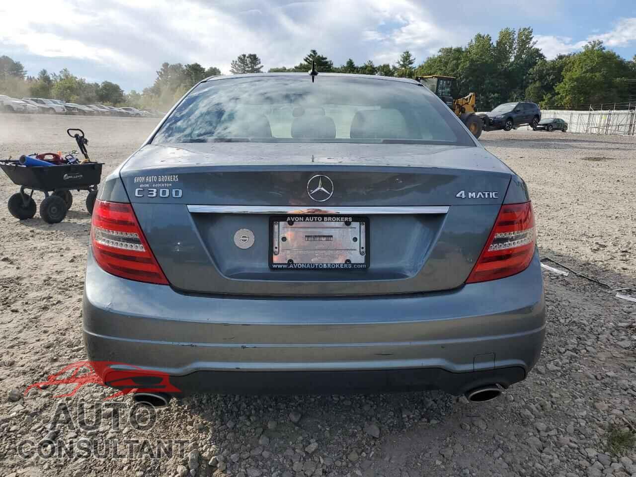 MERCEDES-BENZ C-CLASS 2012 - WDDGF8BB2CR226251