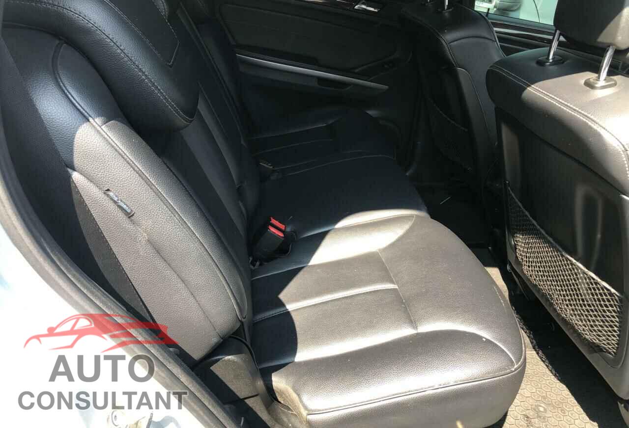 MERCEDES-BENZ GL-CLASS 2011 - 4JGBF7BEXBA672438