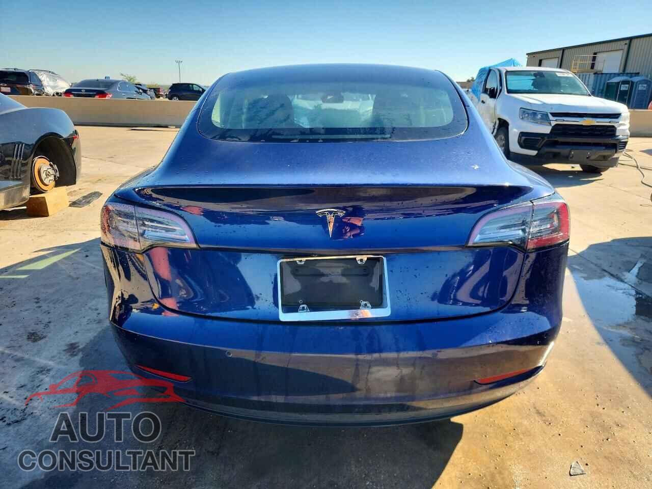 TESLA MODEL 3 2022 - 5YJ3E1EA4NF287356