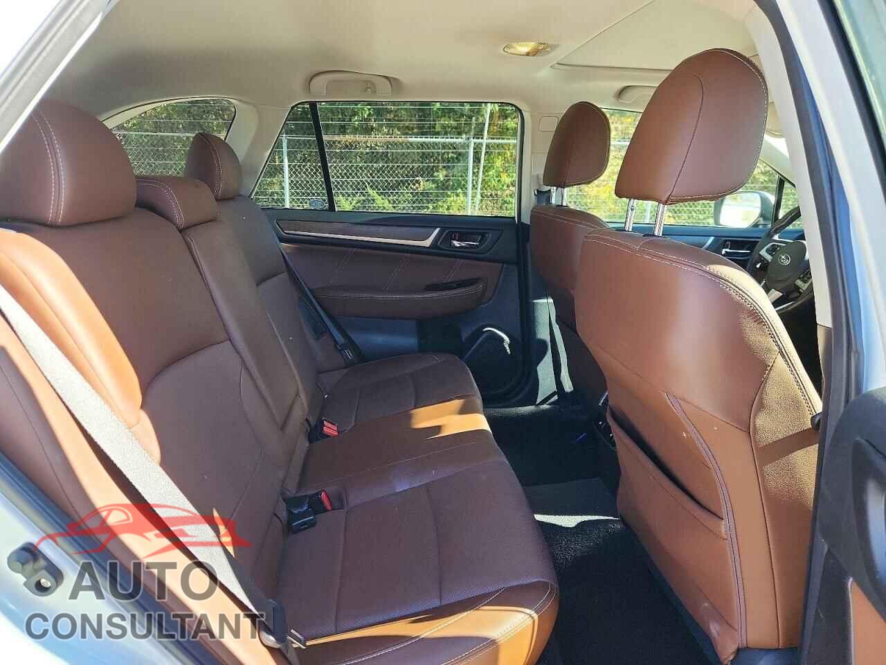 SUBARU OUTBACK 2017 - 4S4BSATC7H3374593