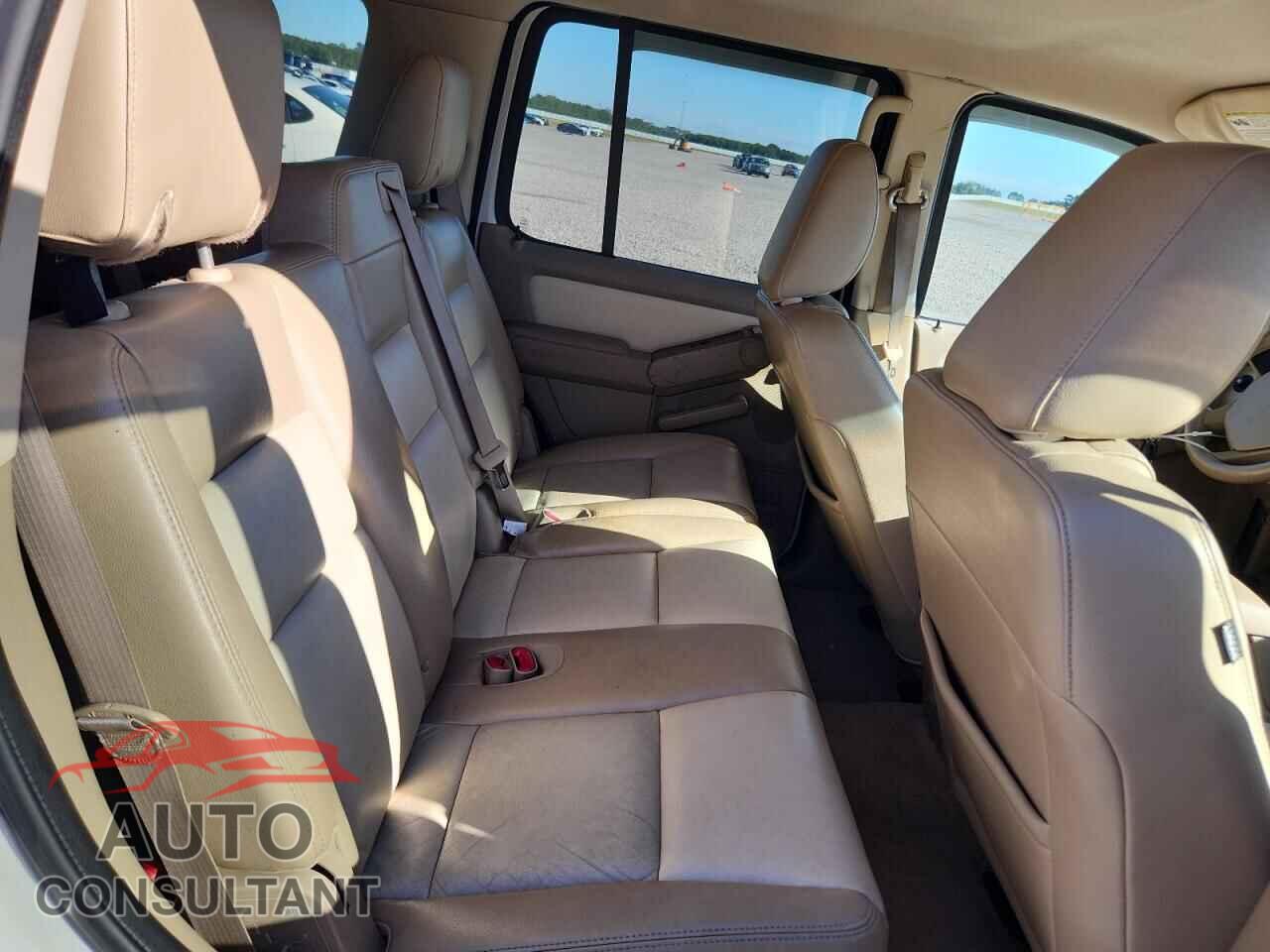 FORD EXPLORER 2009 - 1FMEU64E49UA36178