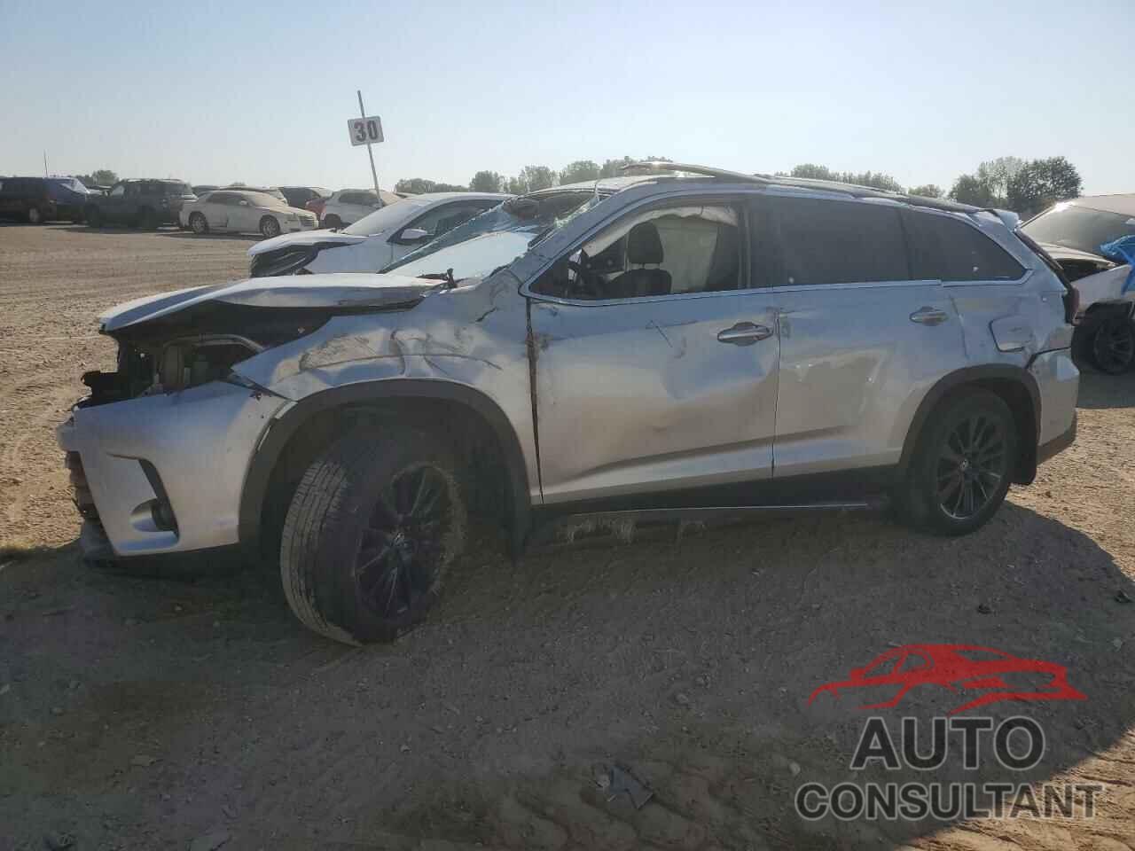 TOYOTA HIGHLANDER 2019 - 5TDJZRFH7KS602275