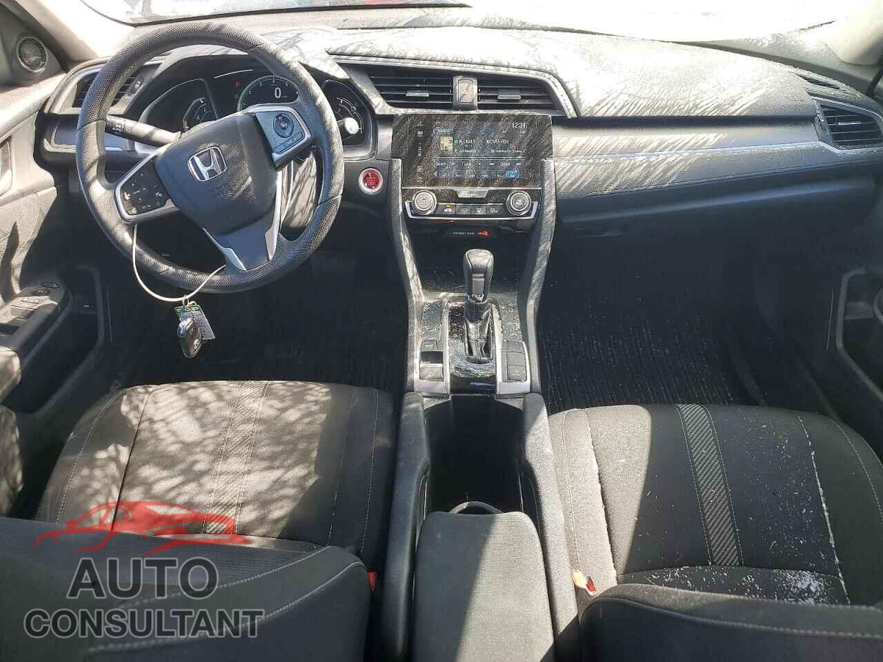 HONDA CIVIC 2017 - 19XFC2F78HE021618