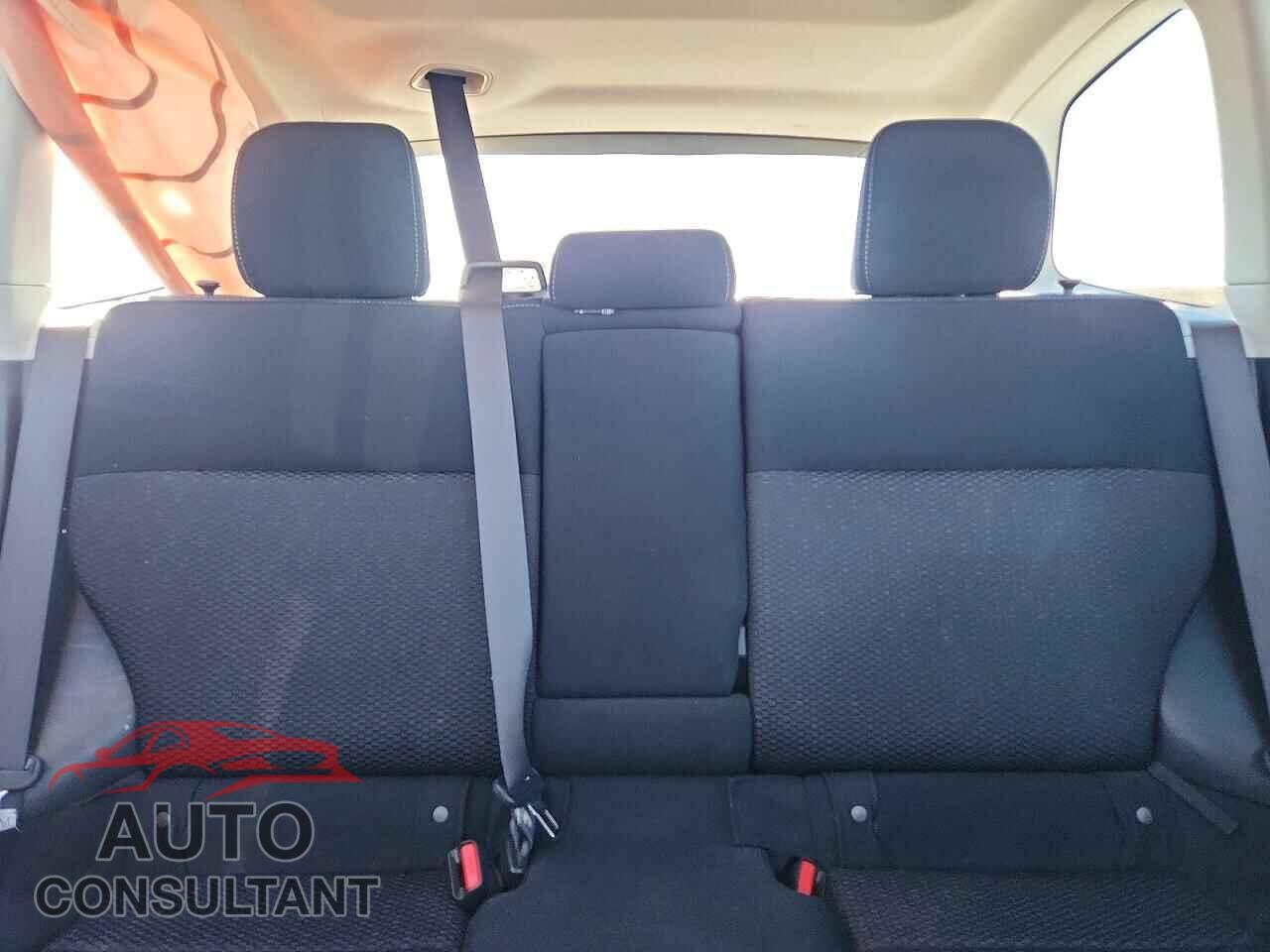 SUBARU FORESTER 2017 - JF2SJAGC6HH461553