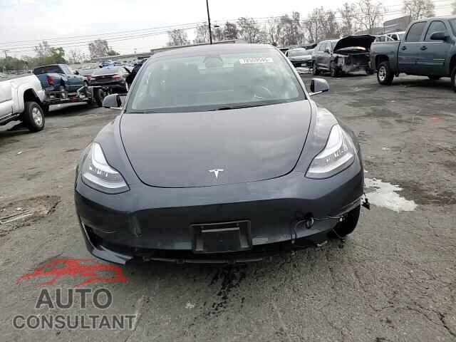 TESLA MODEL 3 2018 - 5YJ3E1EB6JF077201