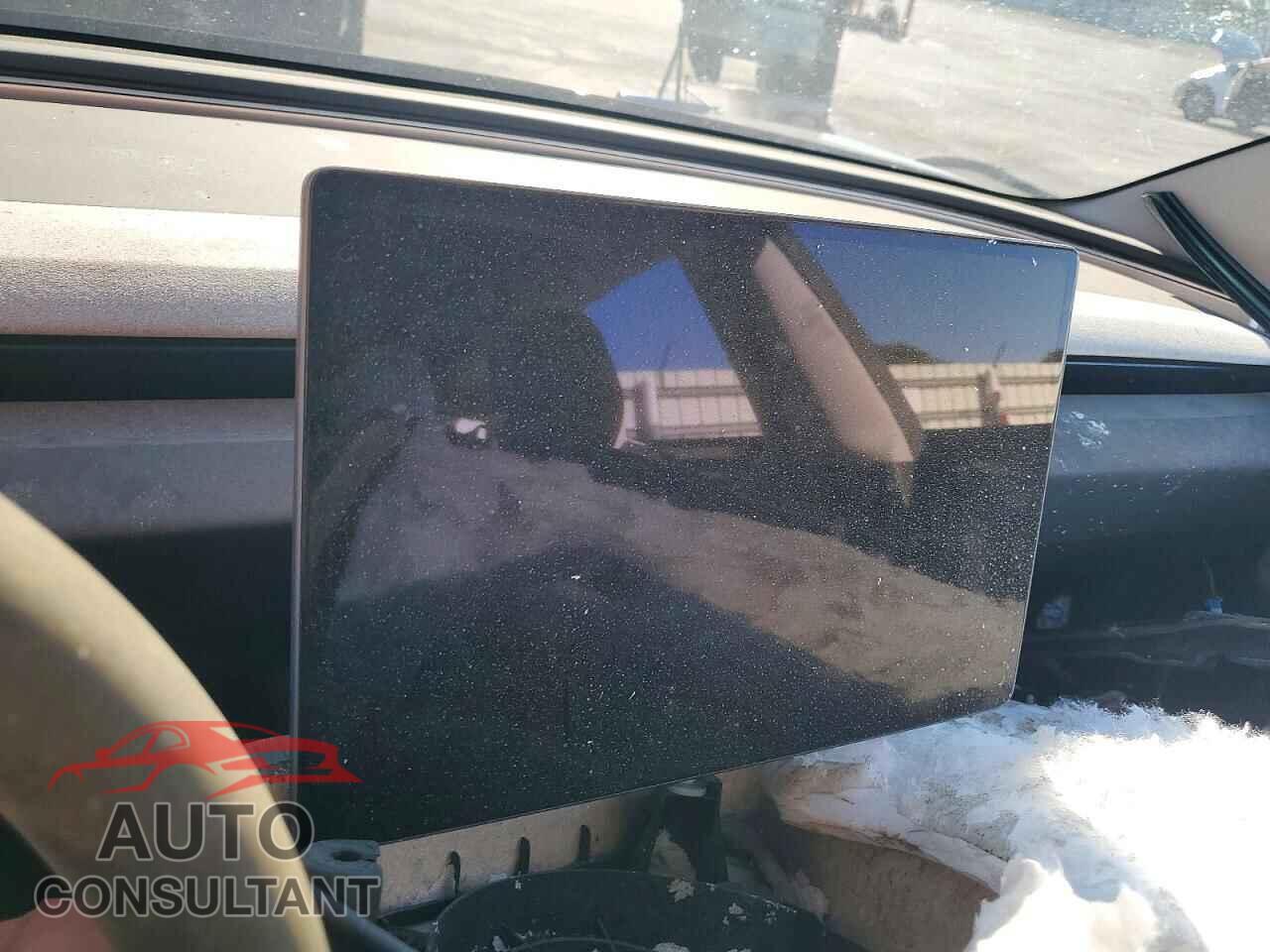 TESLA MODEL 3 2025 - 5YJ3E1EA9SF024730
