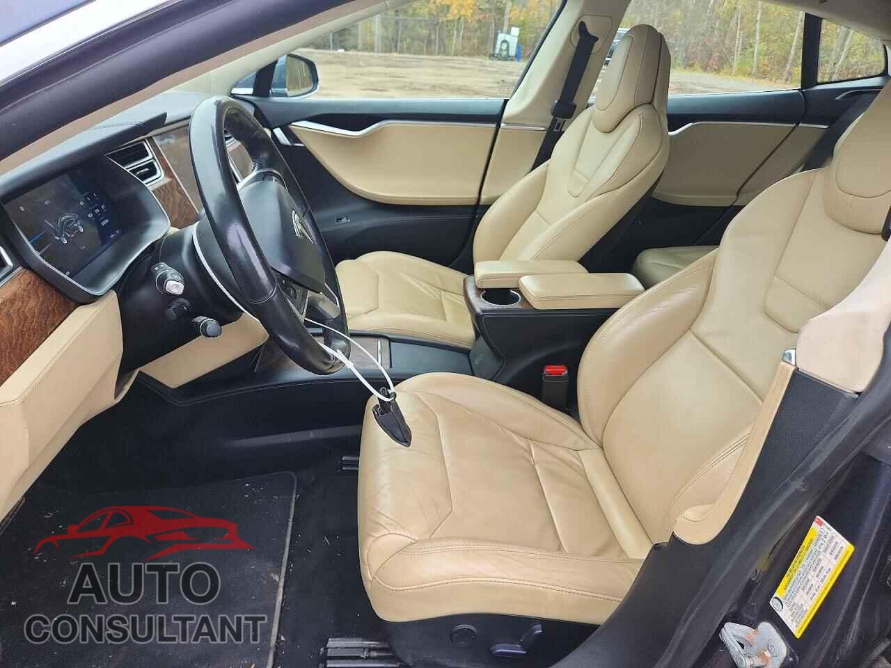 TESLA MODEL S 2017 - 5YJSA1E2XHF211404