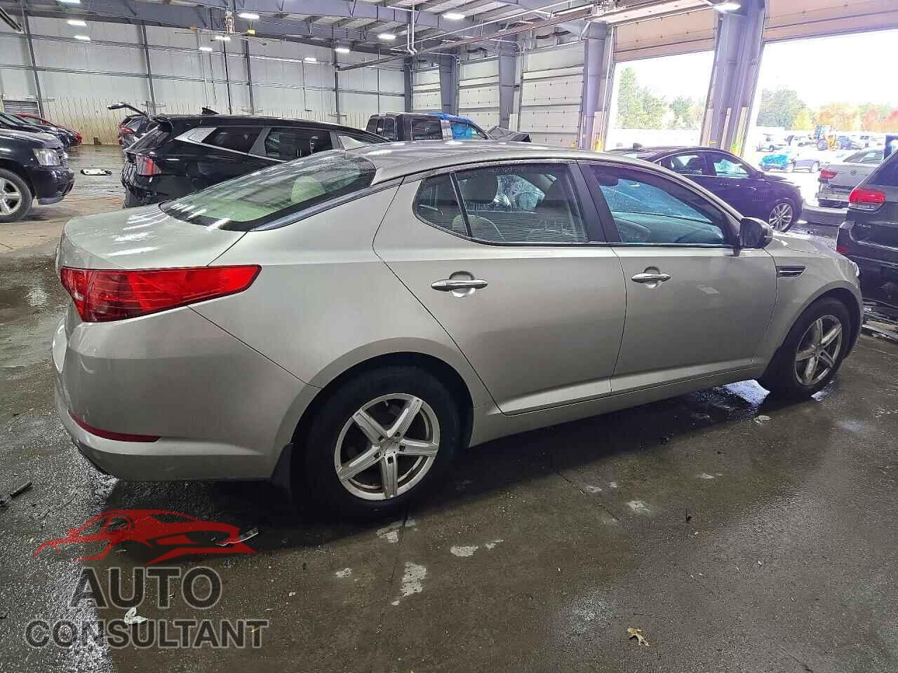 KIA OPTIMA 2013 - 5XXGM4A70DG248968