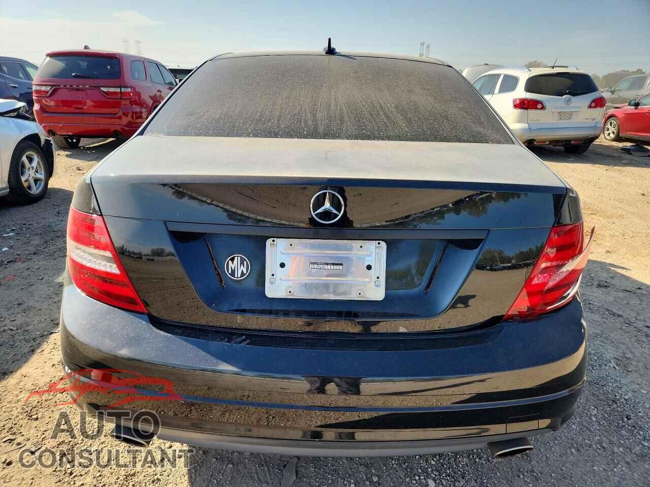 MERCEDES-BENZ C-CLASS 2011 - WDDGF8BB5BR151849