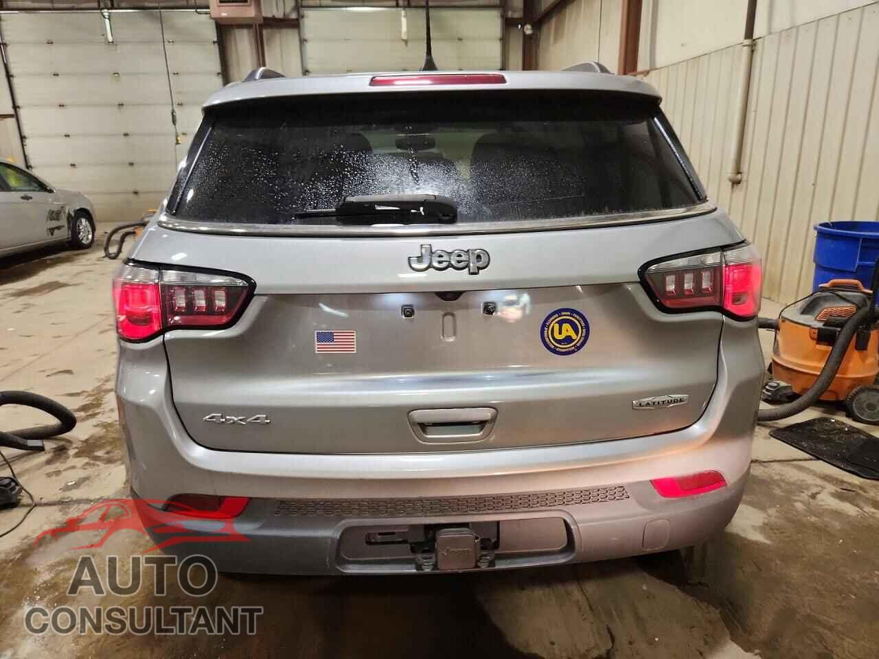 JEEP COMPASS 2020 - 3C4NJDBB7LT132107