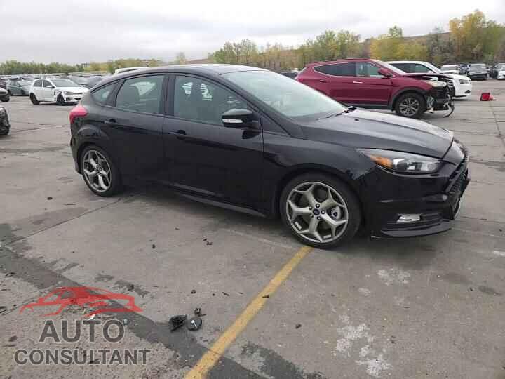 FORD FOCUS 2017 - 1FADP3L96HL284503