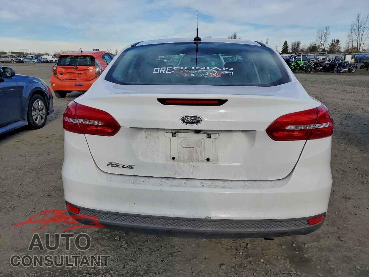 FORD FOCUS 2016 - 1FADP3E28GL310713