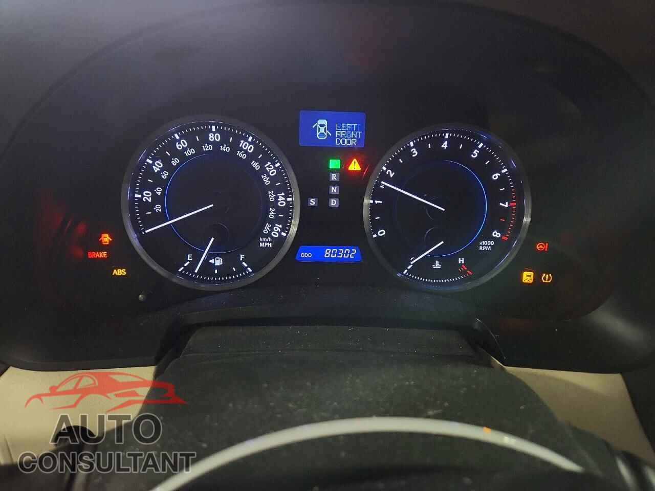 LEXUS IS 2011 - JTHCF5C25B5049513