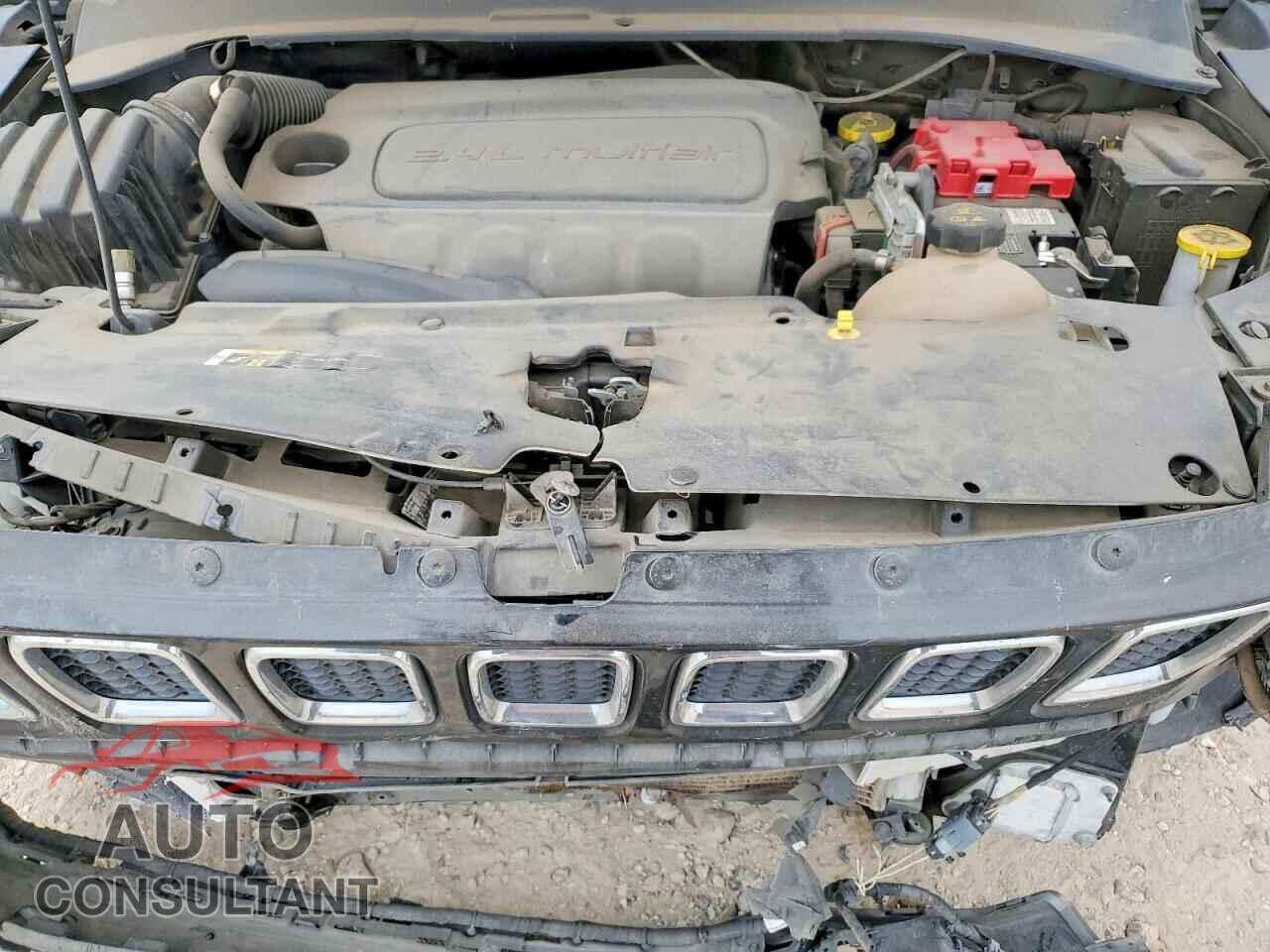 JEEP COMPASS 2019 - 3C4NJDBB0KT741635