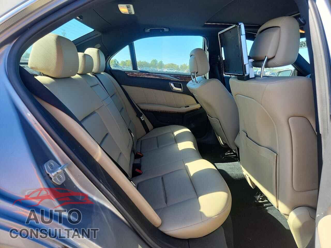 MERCEDES-BENZ E-CLASS 2012 - WDDHF8JB2CA643597