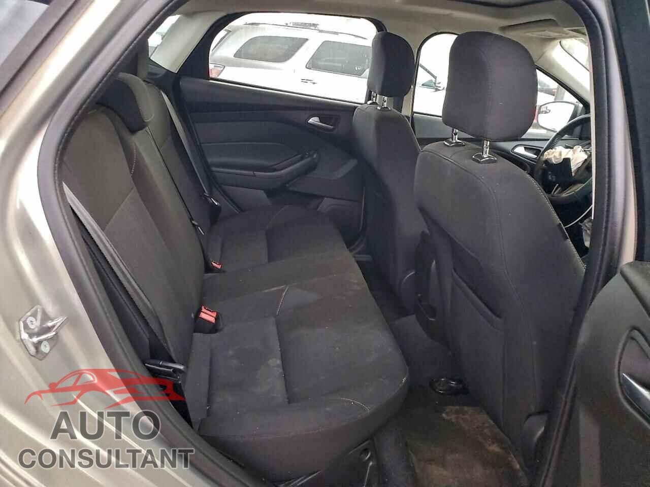 FORD FOCUS 2016 - 1FADP3F26GL331087