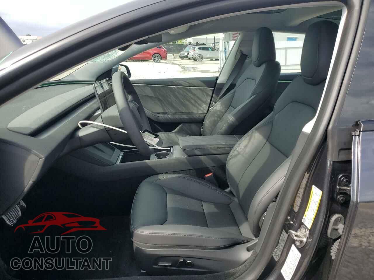 TESLA MODEL 3 2024 - 5YJ3E1EA4RF734404