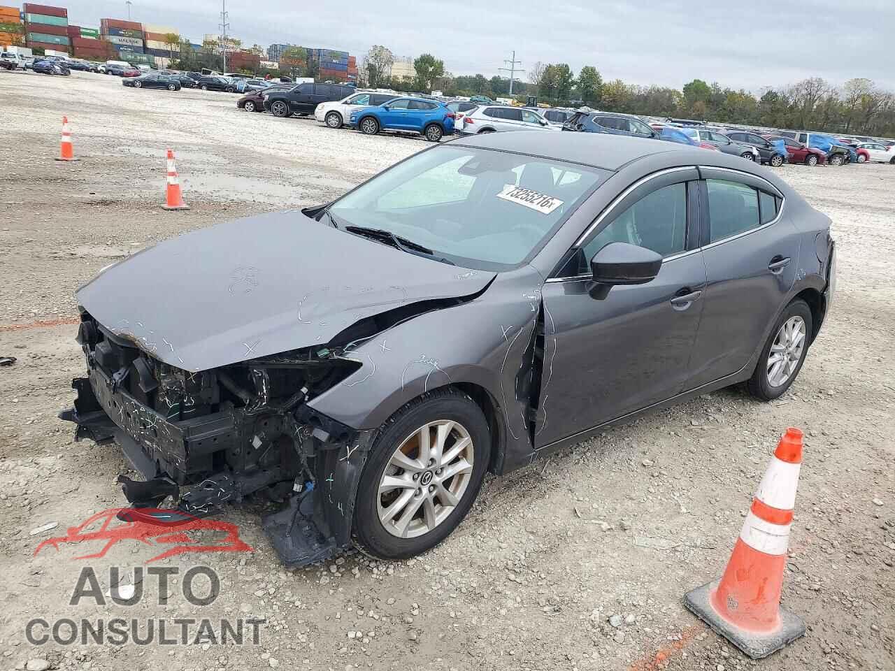 MAZDA 3 2018 - 3MZBN1U73JM264848