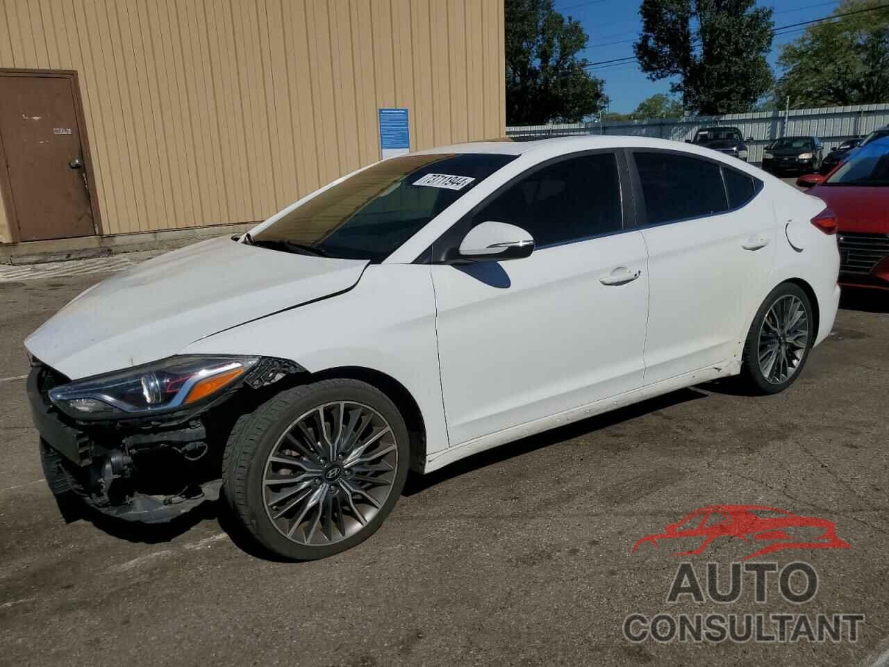 HYUNDAI ELANTRA 2018 - KMHD04LB0JU474509