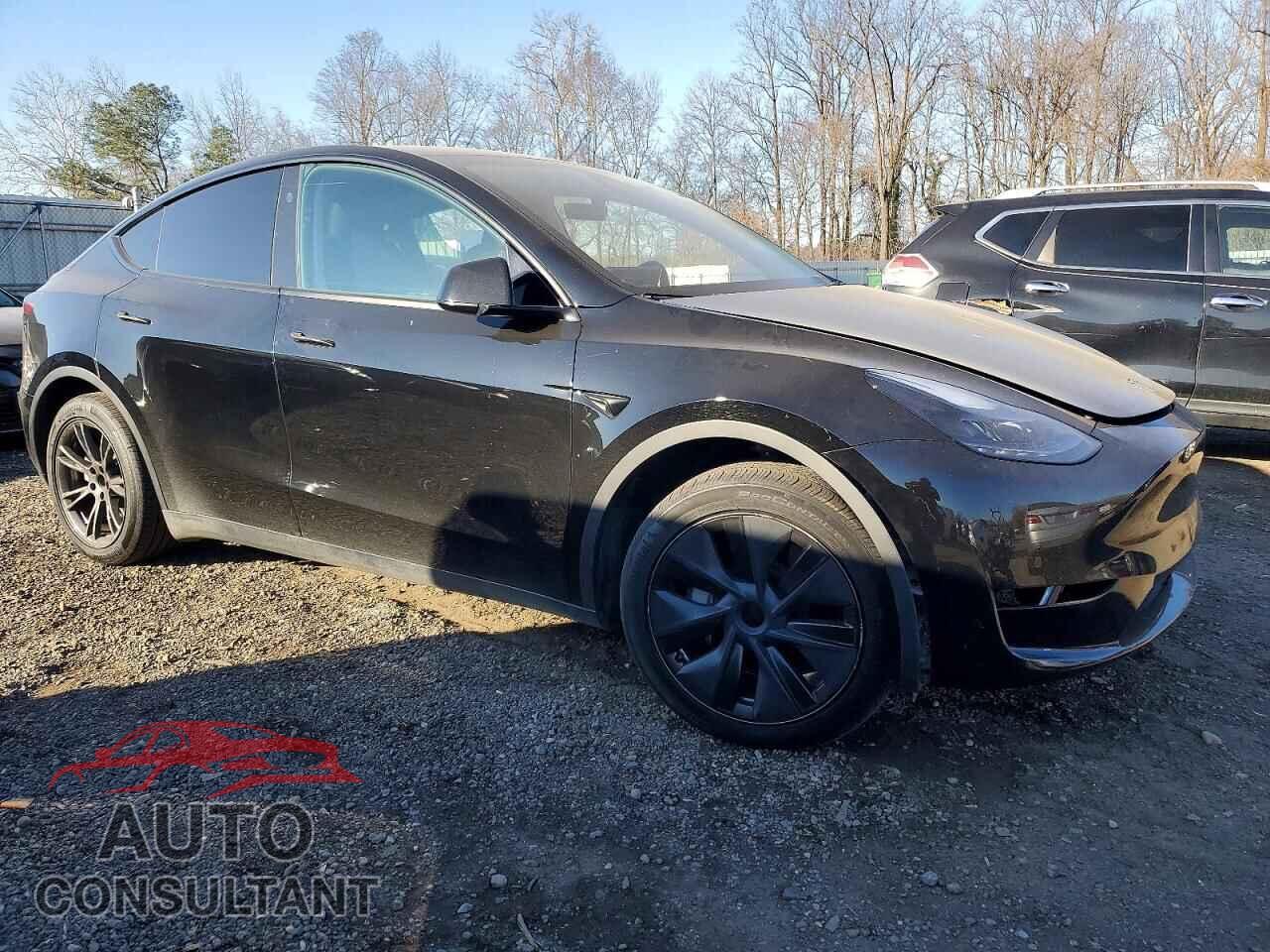 TESLA MODEL Y 2024 - 7SAYGAEE9RF207206