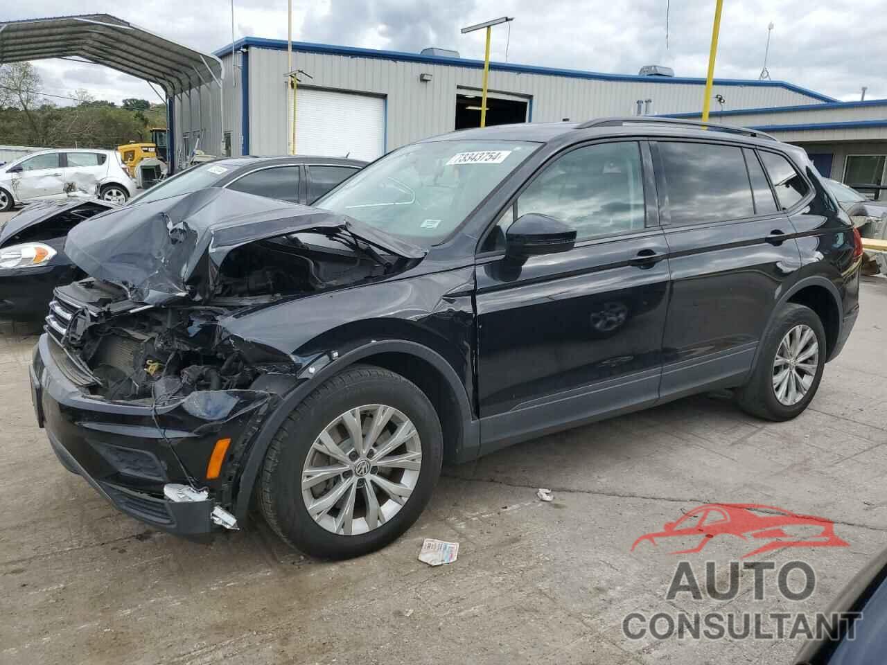 VOLKSWAGEN TIGUAN 2019 - 3VV0B7AXXKM099572