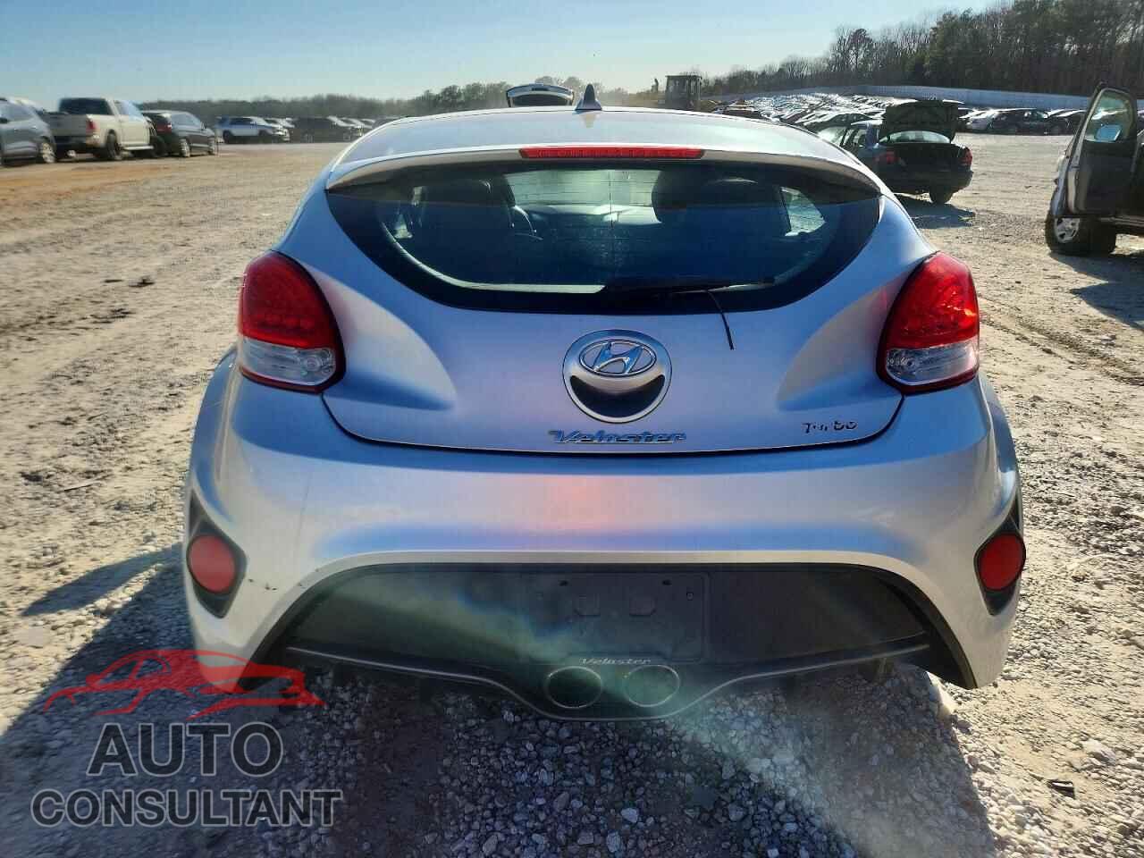 HYUNDAI VELOSTER 2013 - KMHTC6AE7DU132345