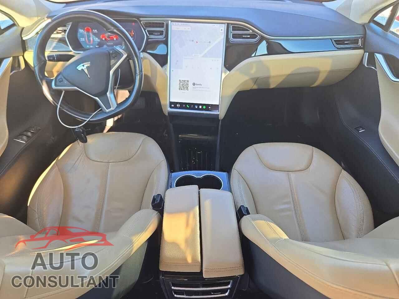 TESLA MODEL S 2015 - 5YJSA1E14FF104174