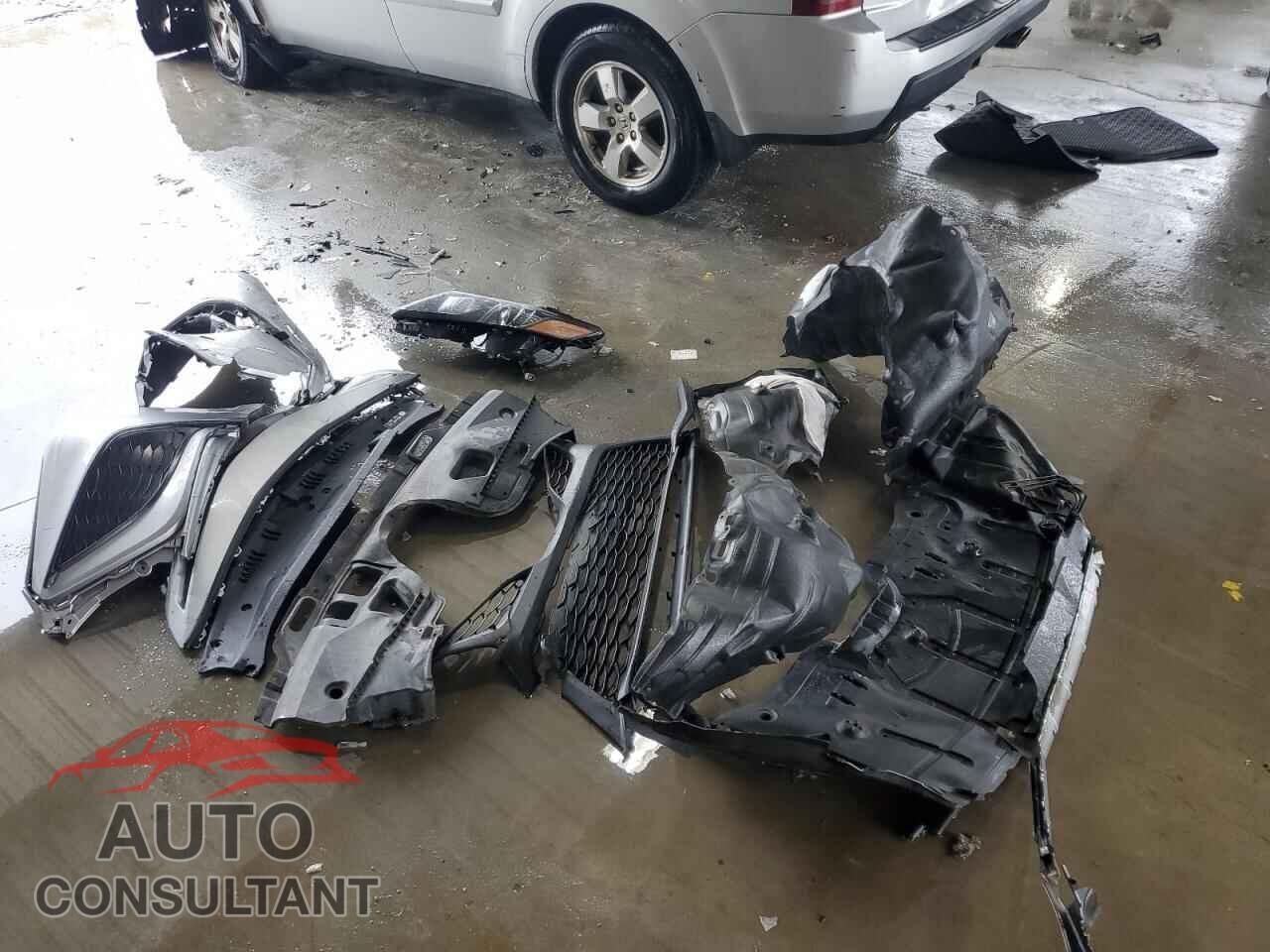 HONDA PILOT 2011 - 5FNYF3H45BB011574