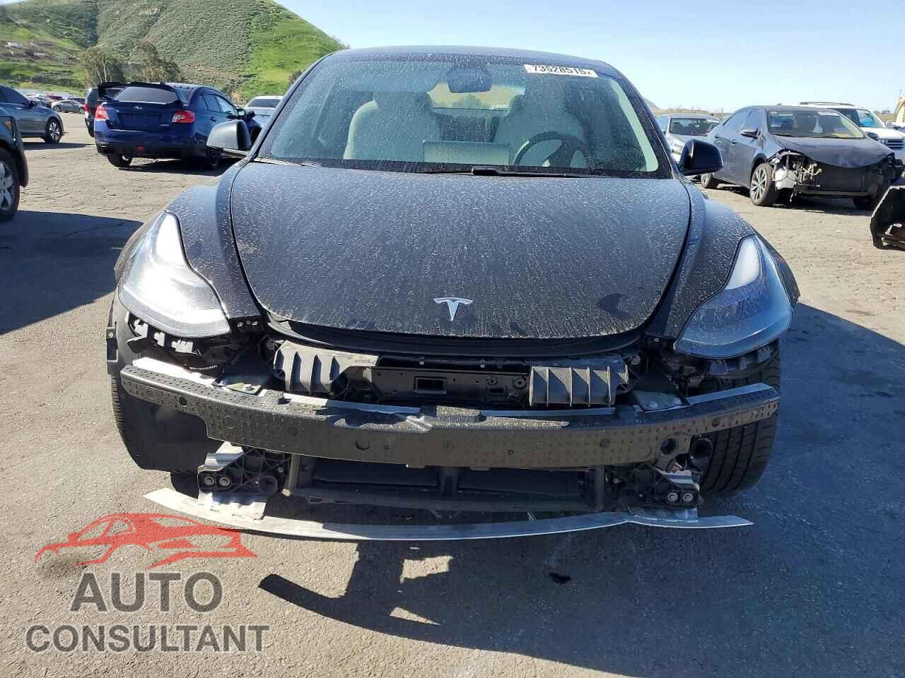TESLA MODEL 3 2021 - 5YJ3E1EB0MF072404