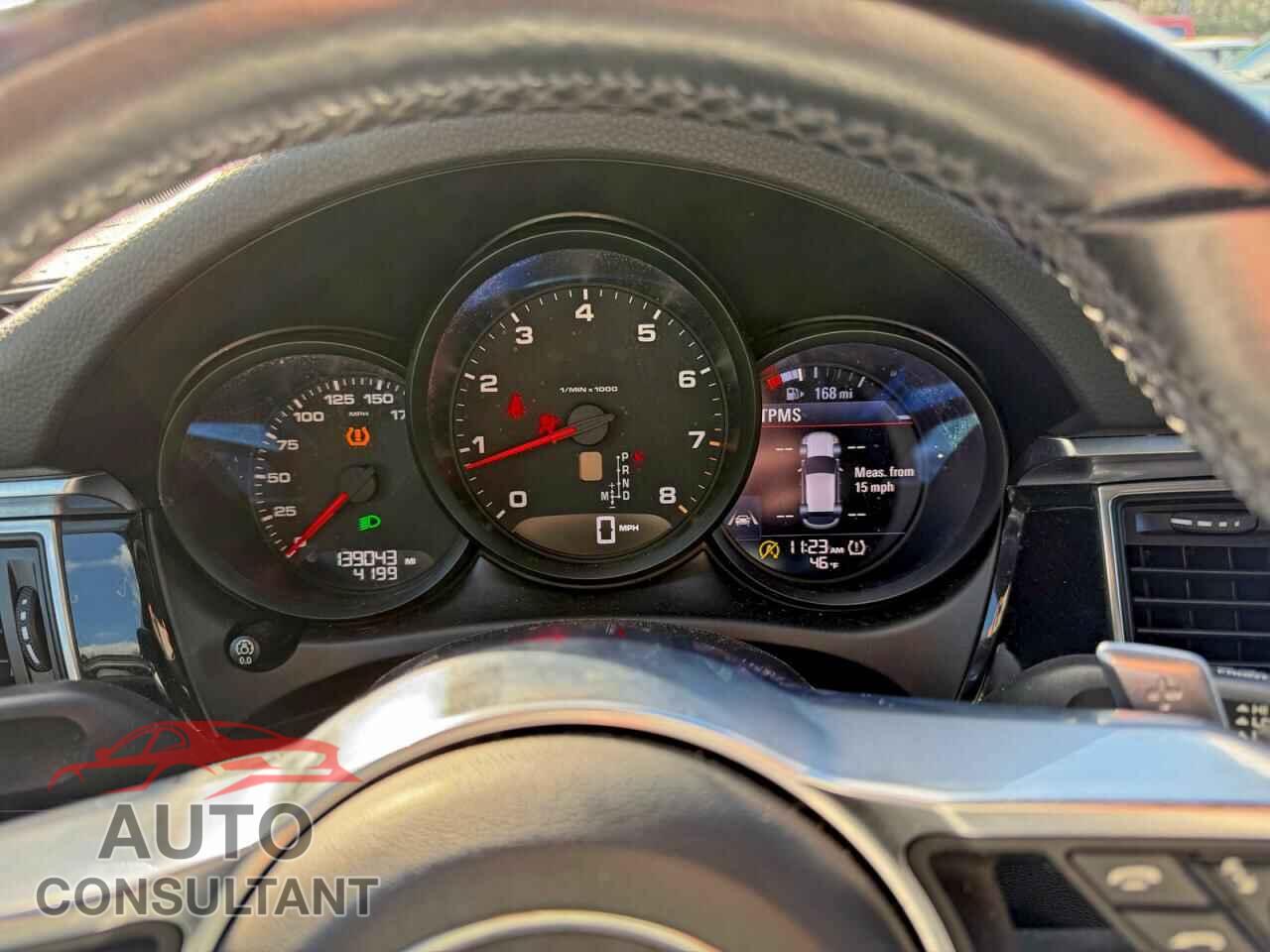 PORSCHE MACAN 2018 - WP1AA2A52JLB21103