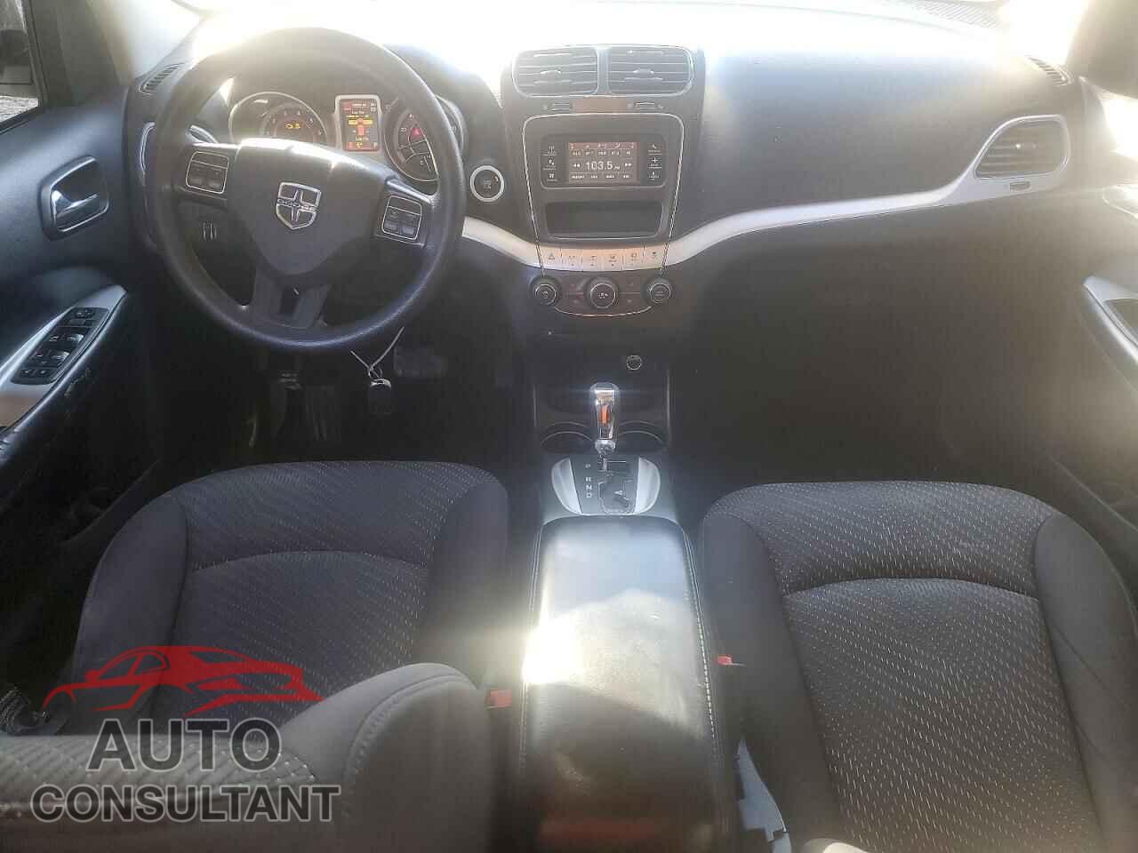 DODGE JOURNEY 2015 - 3C4PDCBG1FT547031