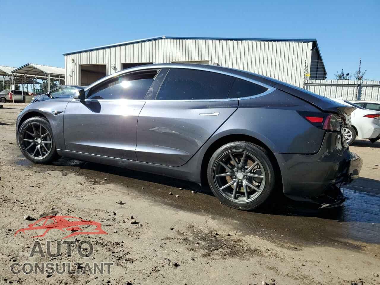TESLA MODEL 3 2019 - 5YJ3E1EB2KF205418
