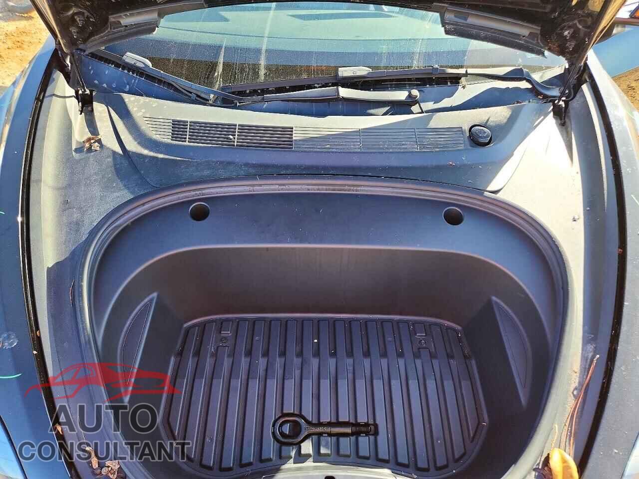 TESLA MODEL 3 2021 - 5YJ3E1EA6MF086671