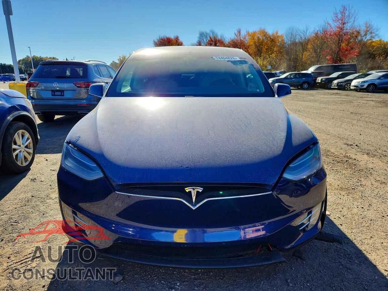 TESLA MODEL X 2017 - 5YJXCBE22HF054019