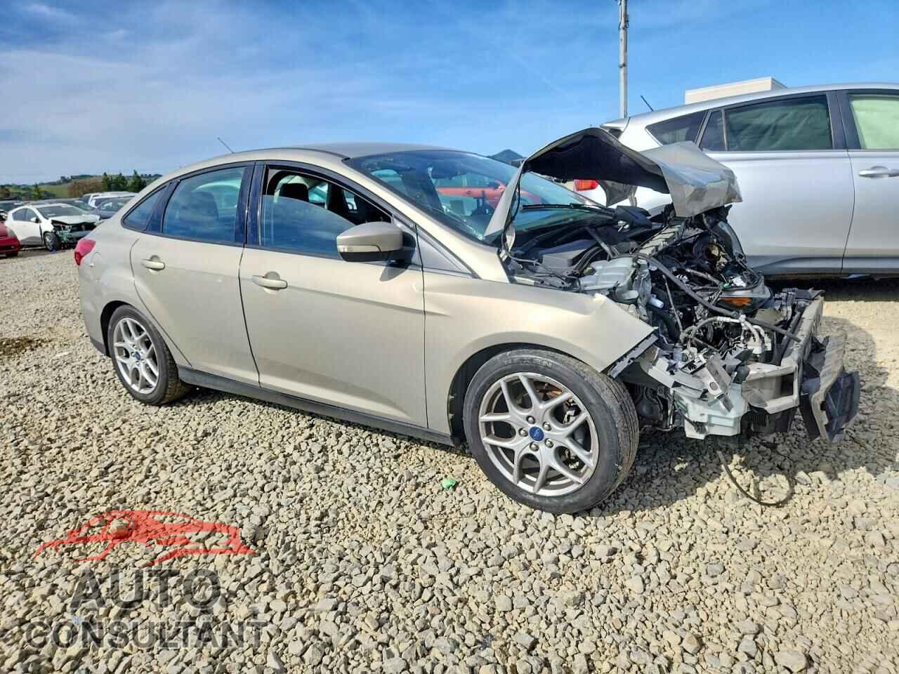 FORD FOCUS 2015 - 1FADP3F27FL319111