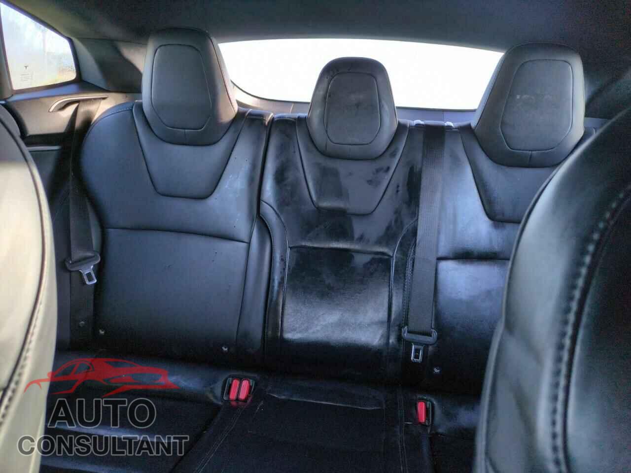 TESLA MODEL S 2020 - 5YJSA1E24LF370718