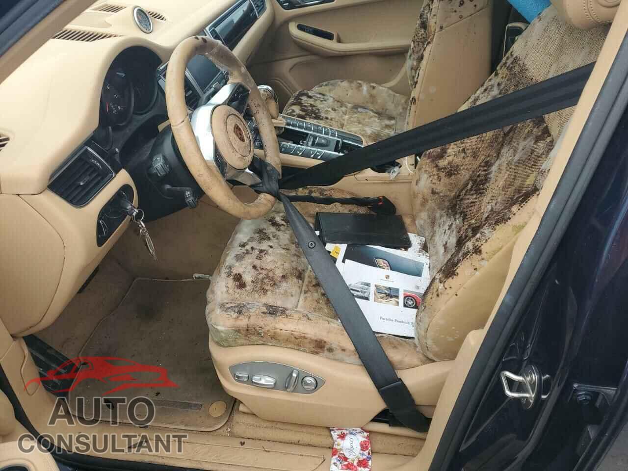 PORSCHE MACAN 2017 - WP1AA2A55HLB03236