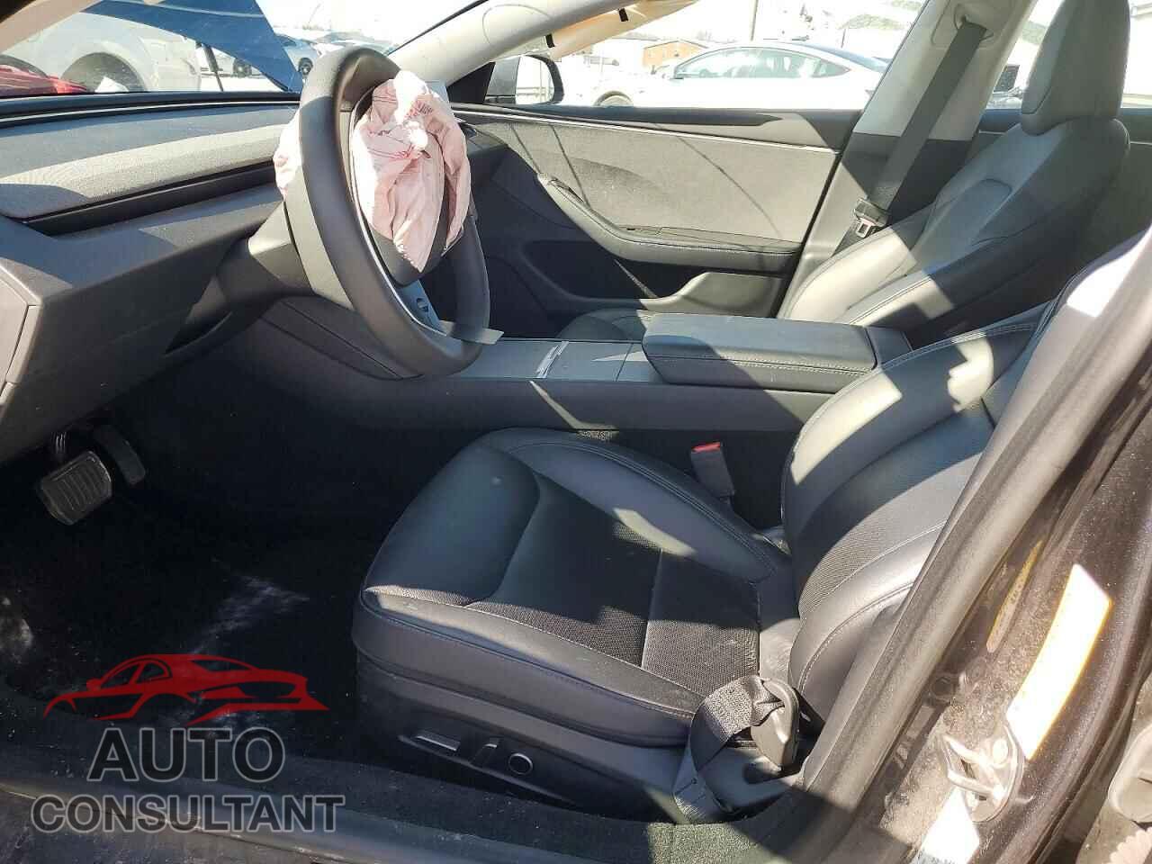 TESLA MODEL 3 2024 - 5YJ3E1EA8RF772721