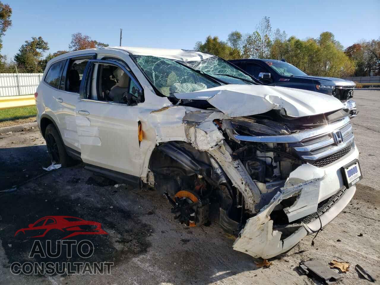 HONDA PILOT 2017 - 5FNYF6H33HB058104