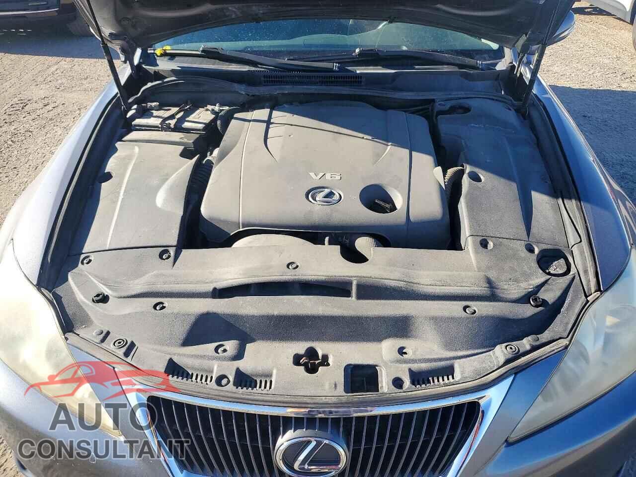 LEXUS IS 2012 - JTHCF5C20C2035943