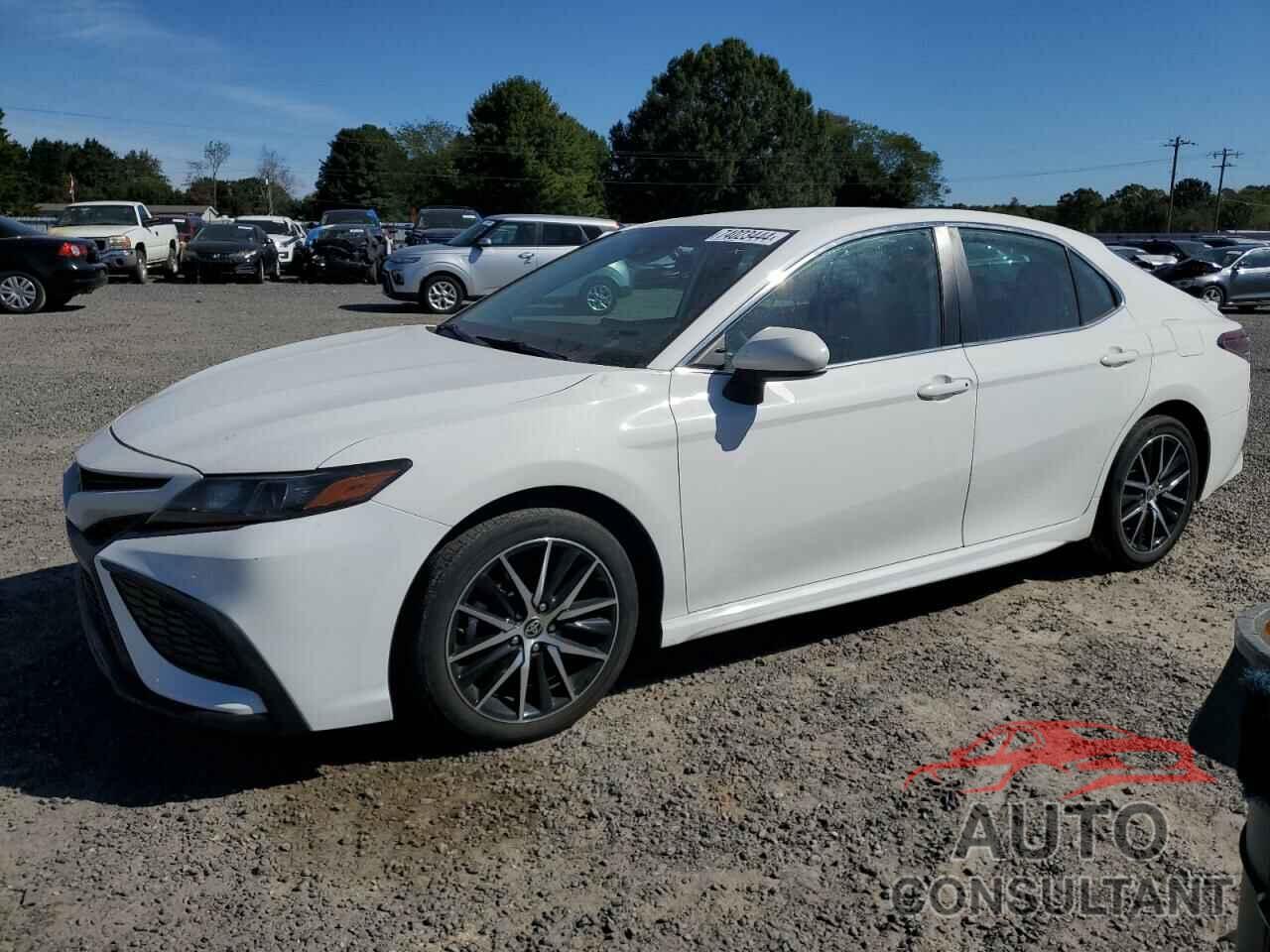 TOYOTA CAMRY 2021 - 4T1G11AK6MU613199